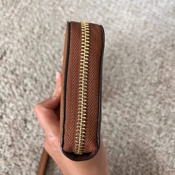 Michael Kors Brown Wallet/Wristlet - Picture 3 of 14